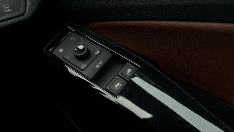 Volkswagen ID.4 150kW Max Pro Performance 77kWh 5dr Auto Electric Estate